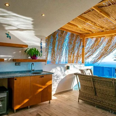 La Kaya Hotel